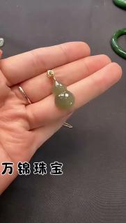 潮宏基 葫芦和田玉吊坠18k金彩金吊坠福禄颈饰送妈妈生日礼物女 预售